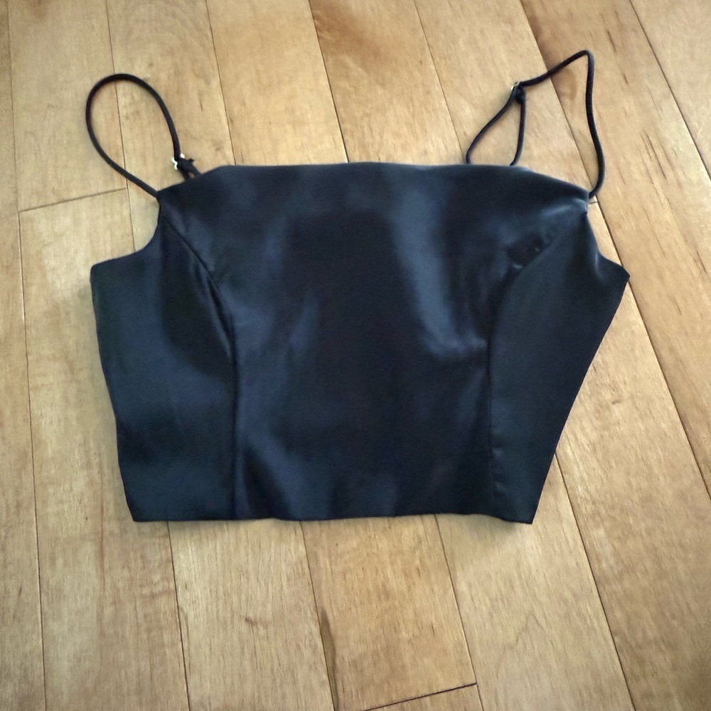 Emory Park Black Sleeveless Crop Camisole